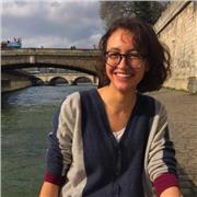 Professeure en matières littéraires, langues et histoire